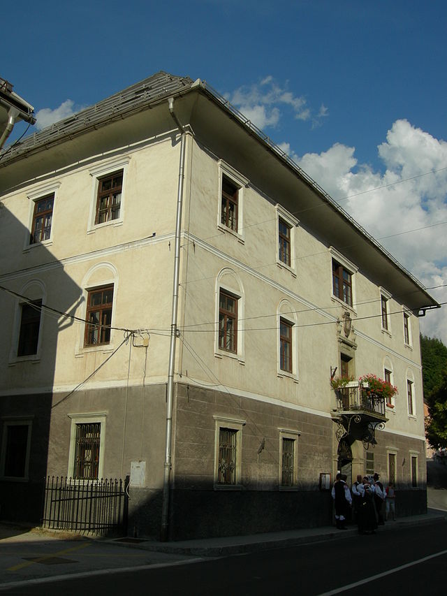 Kos Manor House in Jesenice