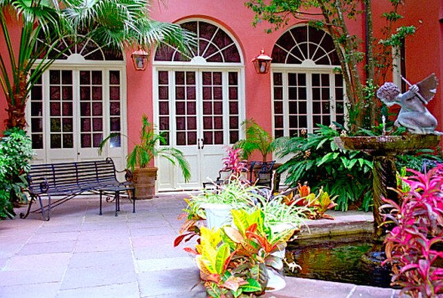 Le Petit Theatre