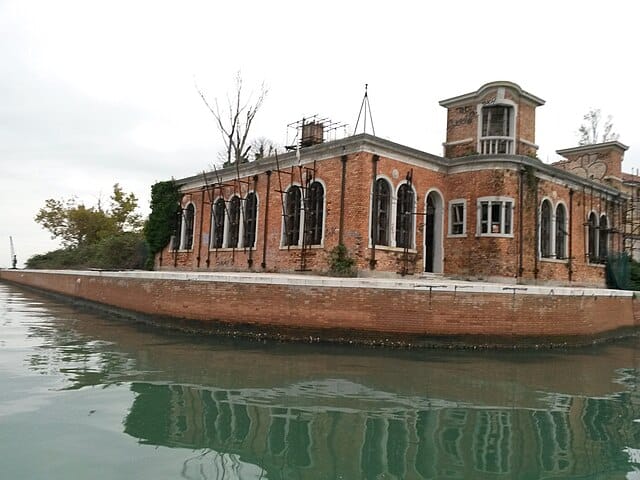 Ilha Poveglia, Veneza
