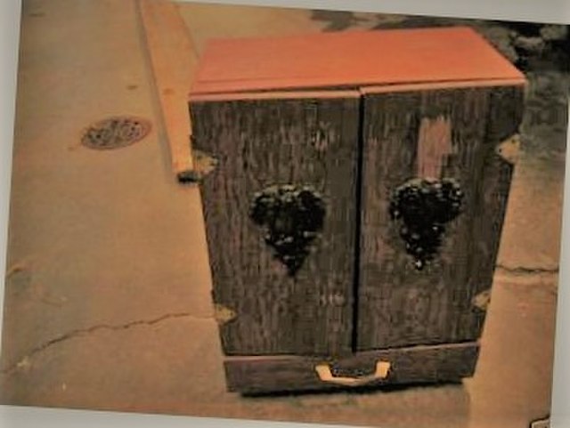 The Dybbuk Box