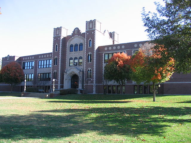 Escola secundária de Urbana